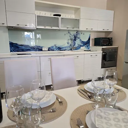 Lejlighed Center Sea Garden 2br