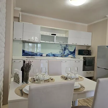 Lejlighed Center Sea Garden 2br